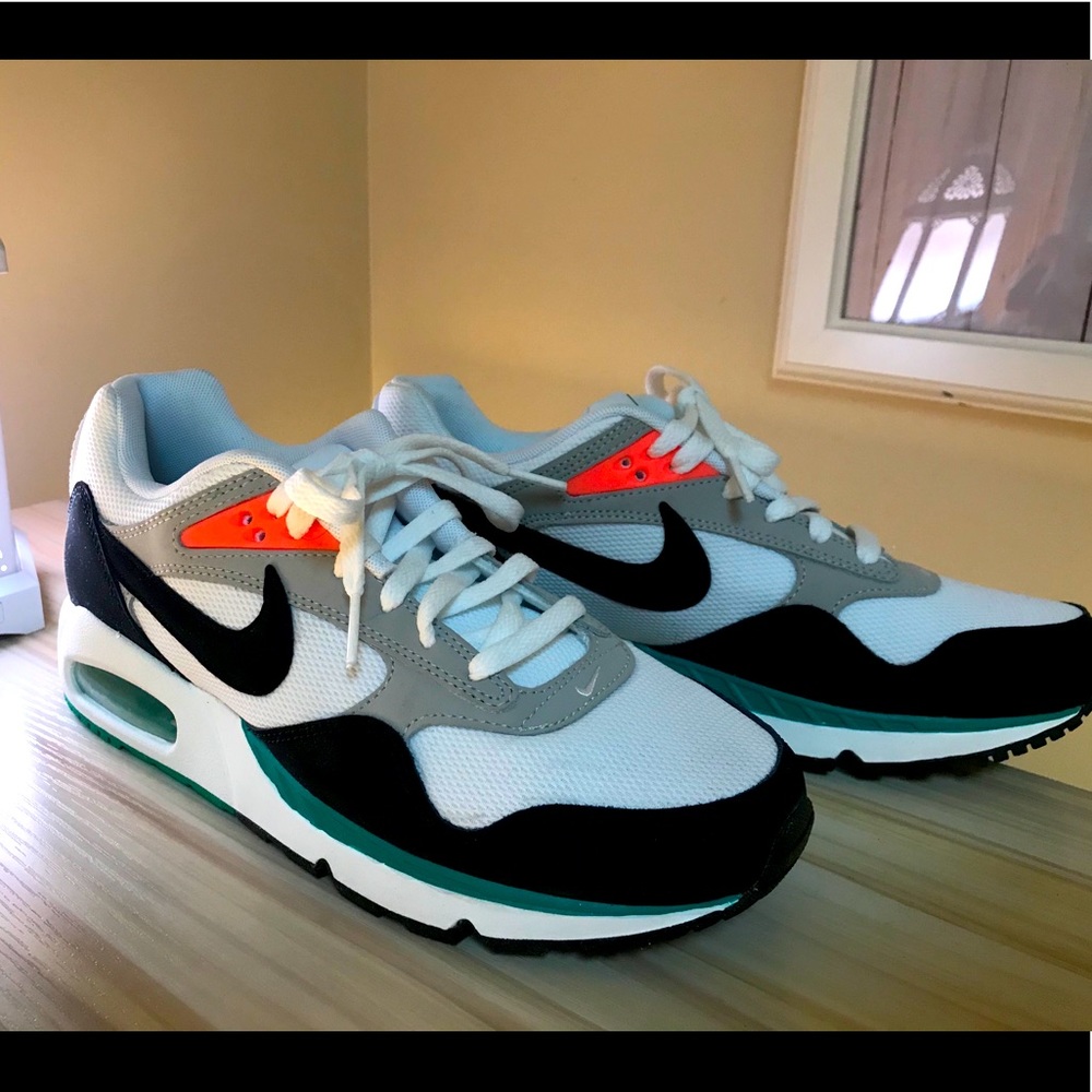 Nike Air Max Correlate